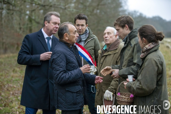 Eric ZEMMOUR dans un élevage de moutons du Loir-et-Cher