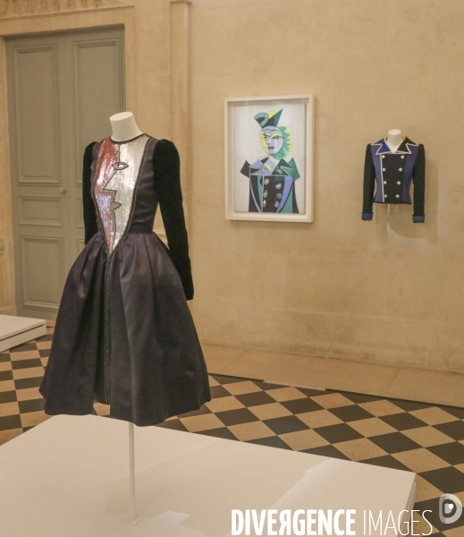 Yves saint-laurent au musee national picasso-paris