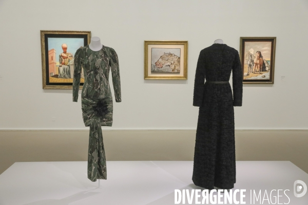 Yves saint laurent au musee d art moderne