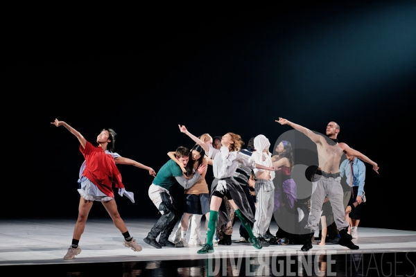 Room with a view /  (la) horde / ballet national de marseille