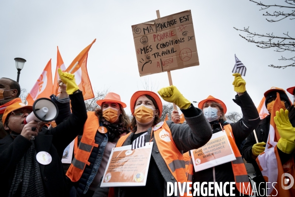 Manifestation des travailleurs essentiels