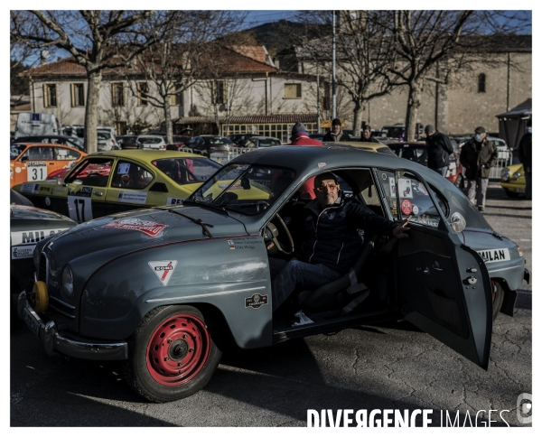 Le long de la Transbassealpine Digne-Nice ( Monte Carlo Historique )