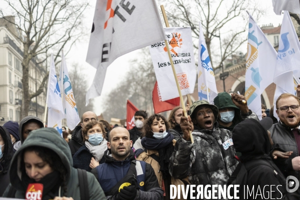 Manifestation intersyndicale pour une augmentation des salaires, pensions et minima sociaux