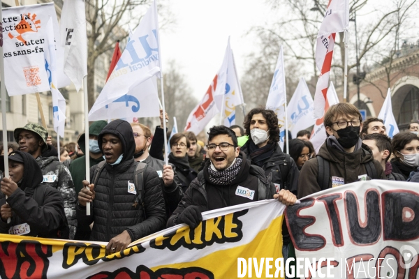 Manifestation intersyndicale pour une augmentation des salaires, pensions et minima sociaux