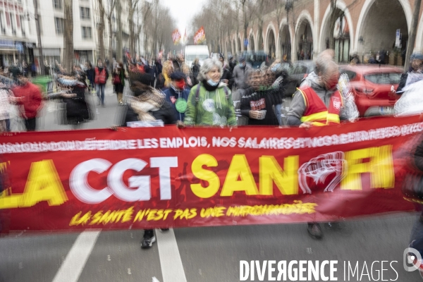 Manifestation intersyndicale pour une augmentation des salaires, pensions et minima sociaux