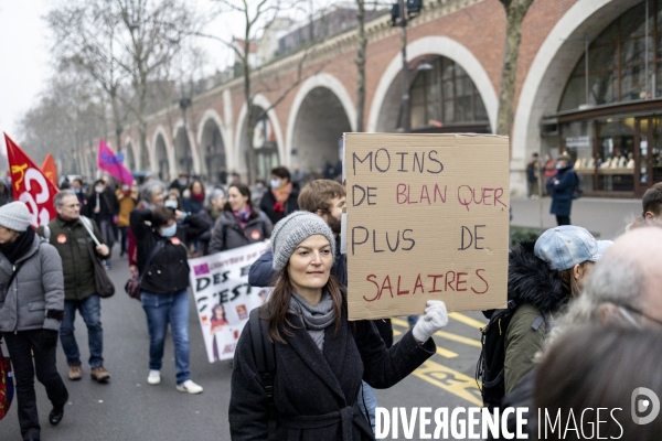 Manifestation intersyndicale pour une augmentation des salaires, pensions et minima sociaux