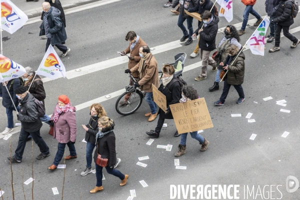 Manifestation intersyndicale pour une augmentation des salaires, pensions et minima sociaux