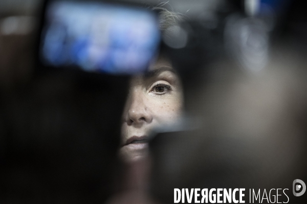 Déplacement de Valérie Pecresse dans l Ain.