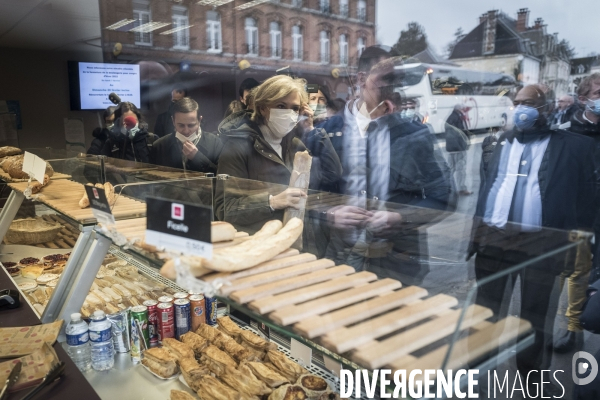 Déplacement de Valérie Pecresse dans les Ardennes.