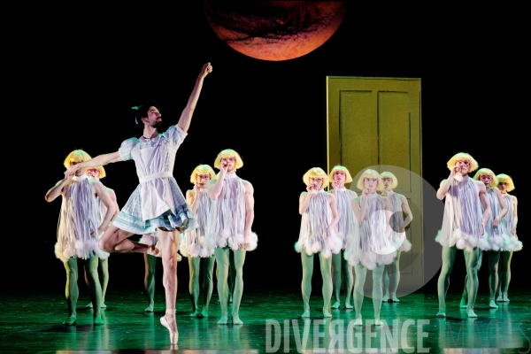 Alice / Philip Glass / Amir Hosseinpour, Jonathan Lunn / Ballet de l Opéra national du Rhin