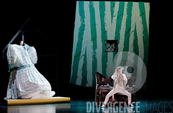 Alice / Philip Glass / Amir Hosseinpour, Jonathan Lunn / Ballet de l Opéra national du Rhin