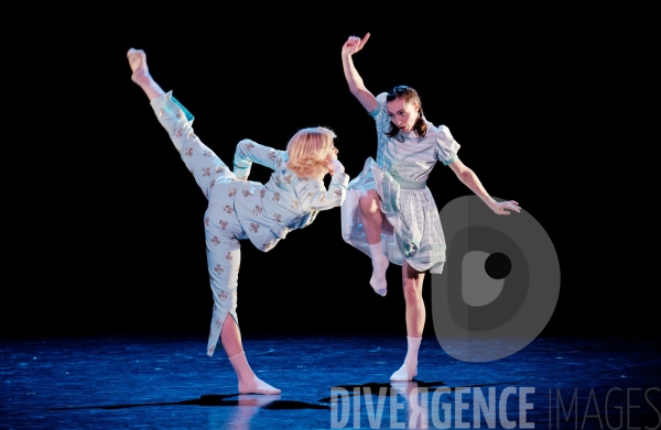 Alice / Philip Glass / Amir Hosseinpour, Jonathan Lunn / Ballet de l Opéra national du Rhin