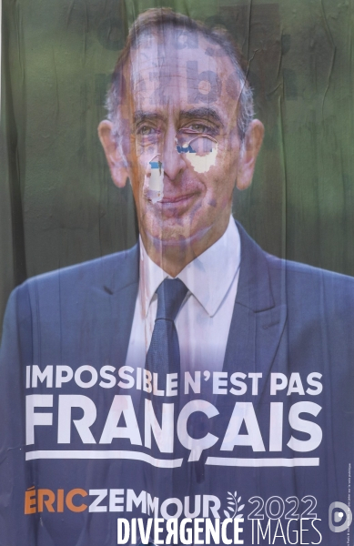 Affiche eric zemmour dechirees, abimees