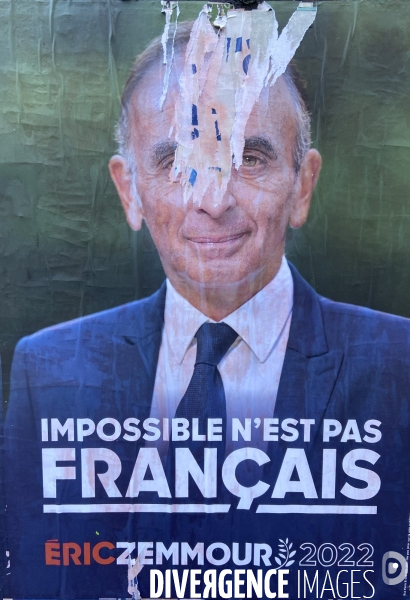 Affiche eric zemmour dechirees, abimees