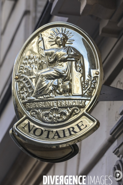 Le notaire en france