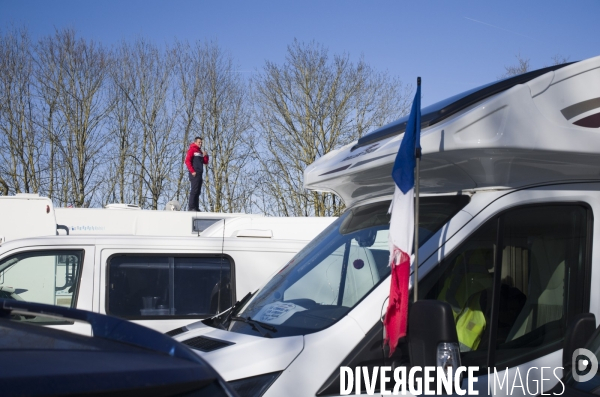 Convoi de la liberte en route vers paris.