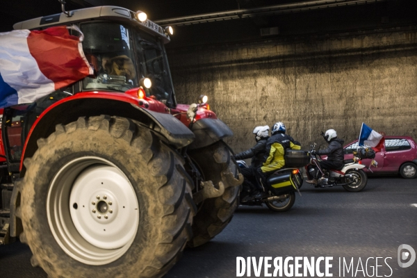 Convoi de la liberte en route vers paris.