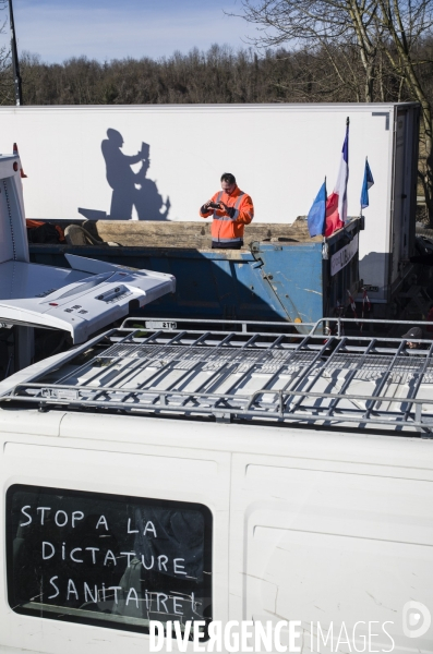 Convoi de la liberte en route vers paris.