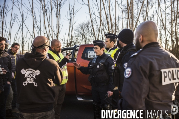 Convoi de la liberte en route vers paris.