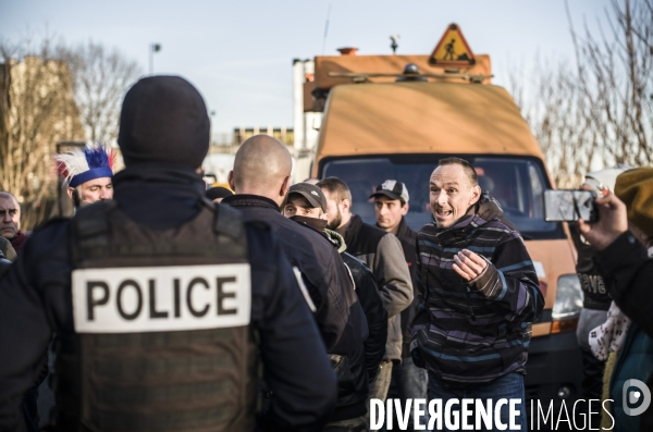 Convoi de la liberte en route vers paris.