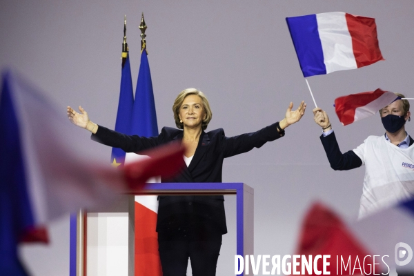 Premier grand meeting de campagne de Valérie PECRESSE au Zenith de Paris