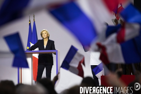 Premier grand meeting de campagne de Valérie PECRESSE au Zenith de Paris