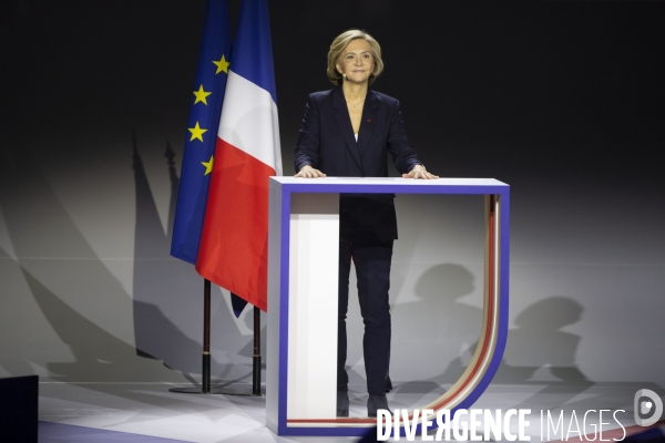 Premier grand meeting de campagne de Valérie PECRESSE au Zenith de Paris