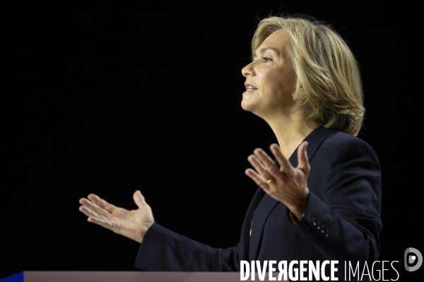 Premier grand meeting de campagne de Valérie PECRESSE au Zenith de Paris