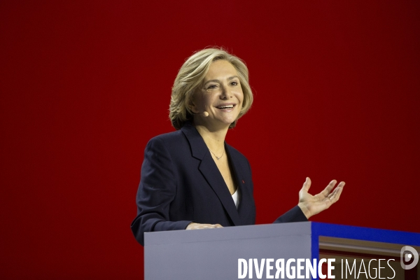 Premier grand meeting de campagne de Valérie PECRESSE au Zenith de Paris