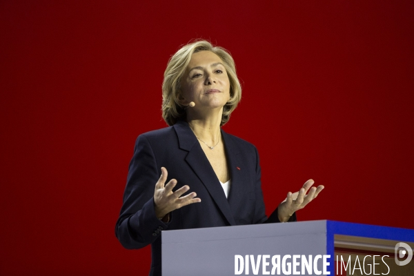 Premier grand meeting de campagne de Valérie PECRESSE au Zenith de Paris