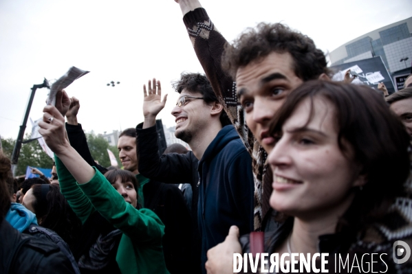 Hollande in, Sarkozy out, place de la bastille, Paris, 06/05/2012