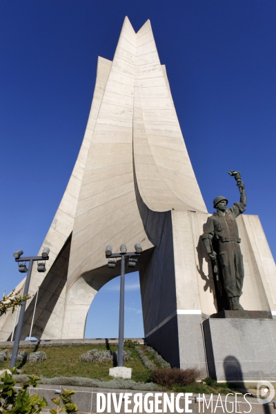 Monuments des martyrs en Algérie