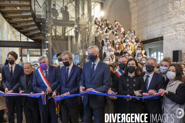 Inauguration de nouveaux ateliers Louis Vuitton par Bernard ARNAULT.