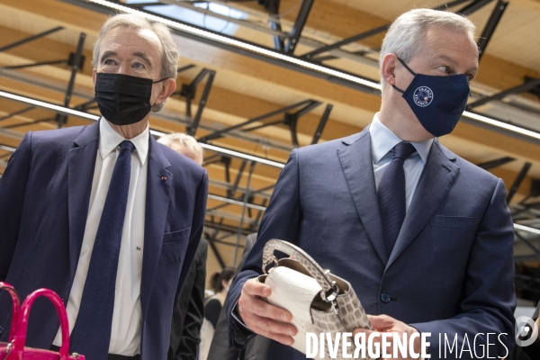 Inauguration de nouveaux ateliers Louis Vuitton par Bernard ARNAULT.