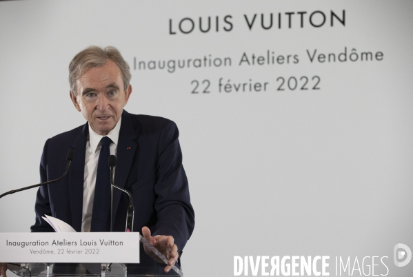 Inauguration de nouveaux ateliers Louis Vuitton par Bernard ARNAULT.