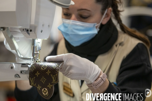 Les nouveaux ateliers de fabrication de maroquinerie de luxe LVMH.