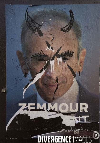 Affiche électorale  lacérée pour la présidentielle du candidat  Eric Zemmour