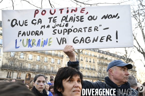 Guerre en UKRAINE. Rassemblement à Paris contre l invasion RUSSE en UKRAINE. Le 26.02.2022. Conflict in Ukraine. People protest against Russia s military invasion of Ukraine.