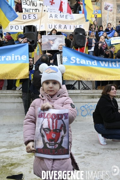 Guerre en UKRAINE. Rassemblement à Paris contre l invasion RUSSE en UKRAINE. Le 27.02.2022. Conflict in Ukraine. People protest against Russia s military invasion of Ukraine.