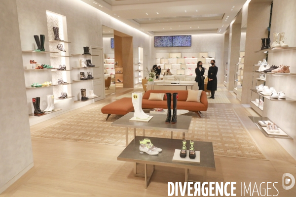 Ouverture de la nouvelle boutique dior 30 rue montaigne