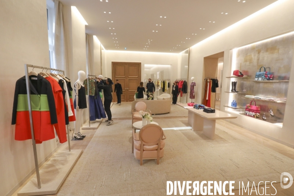 Ouverture de la nouvelle boutique dior 30 rue montaigne