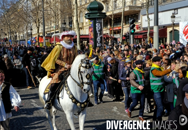 Les Folies Béarnaises sur les champs elysées