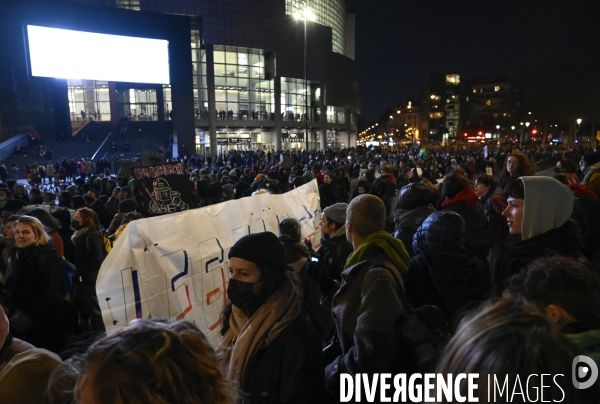 Marche de nuit féministe à Paris, pour les droits des femmes. la Journée internationale des droits des femmes, le 8 Mars 2022. International women sday in Paris.