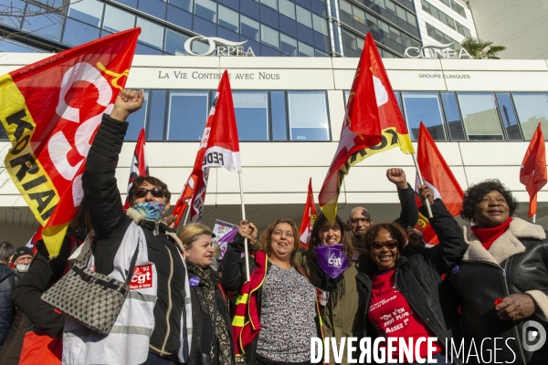 Rassemblement des grévistes des EHPAD Orpea et Korian.