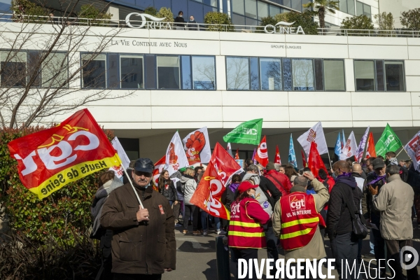 Rassemblement des grévistes des EHPAD Orpea et Korian.