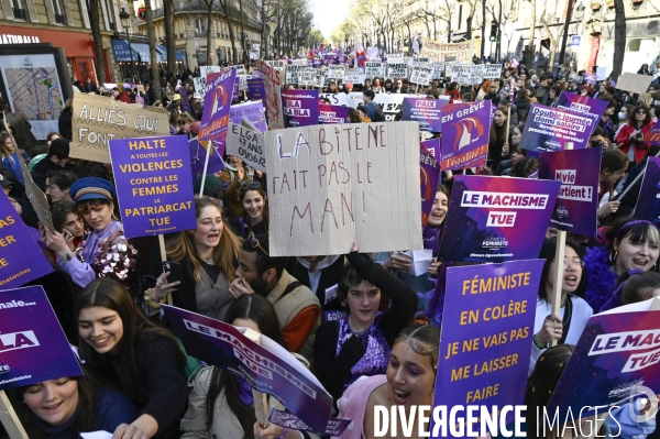 Manifestation pour La Journée internationale des droits des femmes, le 8 Mars 2022. International women sday in Paris.