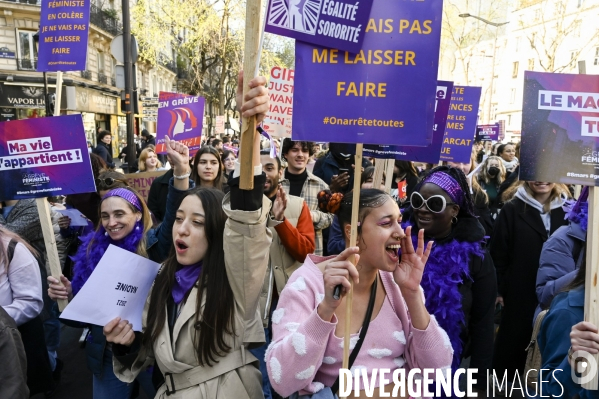 Manifestation pour La Journée internationale des droits des femmes, le 8 Mars 2022. International women sday in Paris.