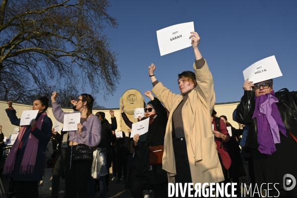 Manifestation pour La Journée internationale des droits des femmes, le 8 Mars 2022. International women sday in Paris.