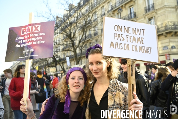 Manifestation pour La Journée internationale des droits des femmes, le 8 Mars 2022. International women sday in Paris.