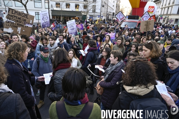 Manifestation pour La Journée internationale des droits des femmes, le 8 Mars 2022. International women sday in Paris.